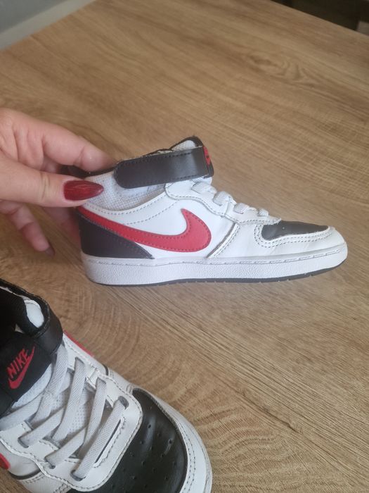 Детски маратонки найк 27 номер