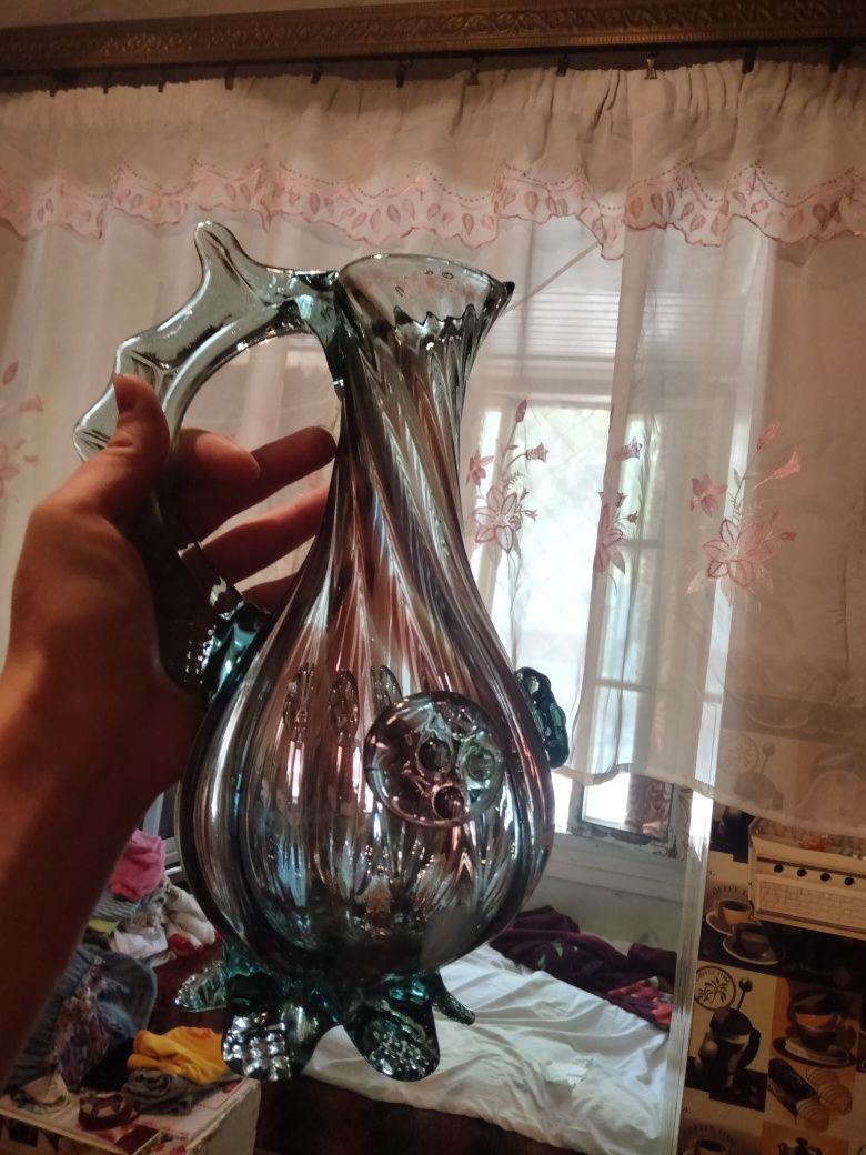 Декоративная ваза-кувшин