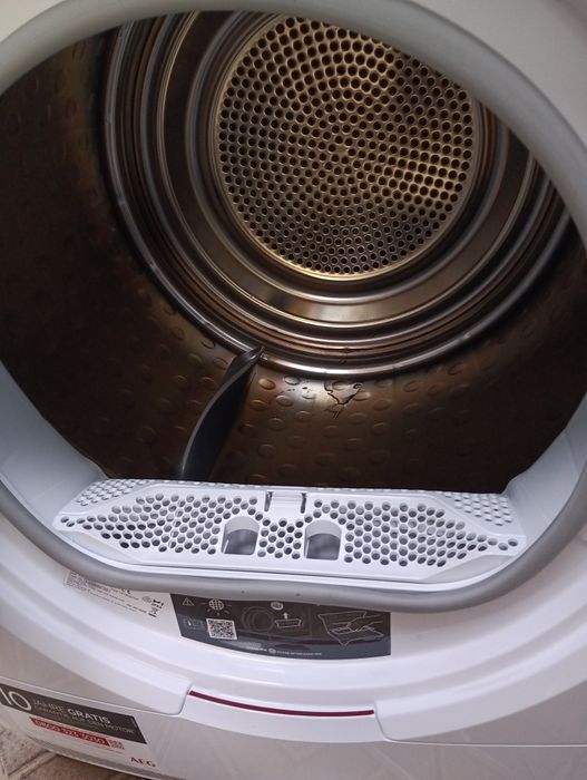 Сушилня с термопомпа Аег Aeg Series 8000 А+++ 8кг 2 години гаранция!