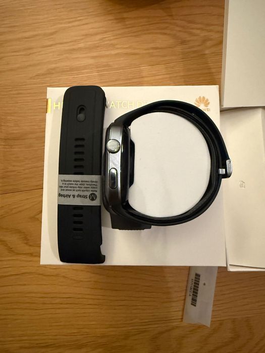 Huawei Watch D2, носен три седмици, като нов
