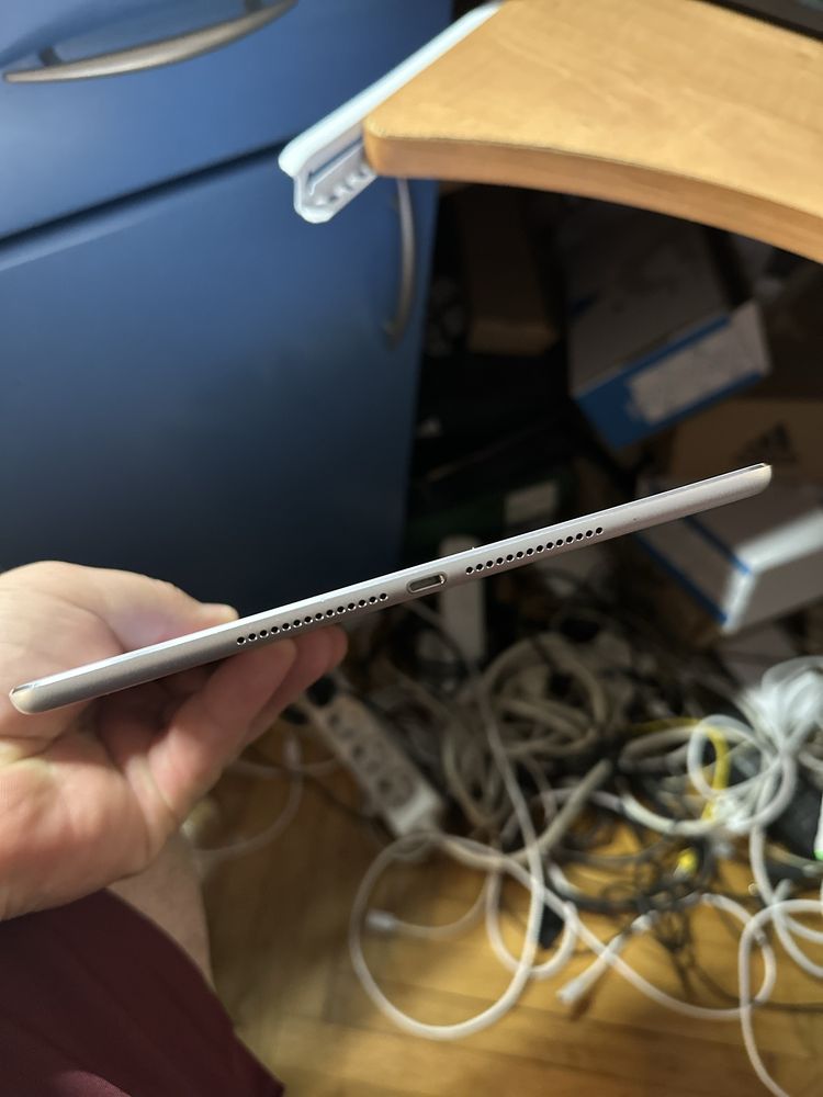 Ipad air 2 wifi + Cartela 9,7 inch 64 Gb impecabila