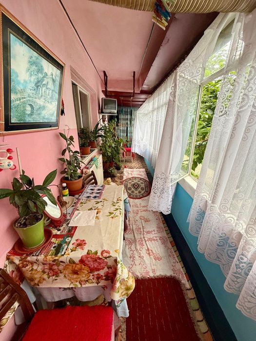 Apartament 3 camere la parter Dancu