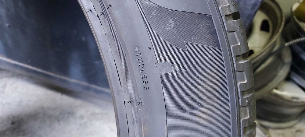 4бр. НОВИ  гуми PIRELLI 315/40/21/ DOT 3017