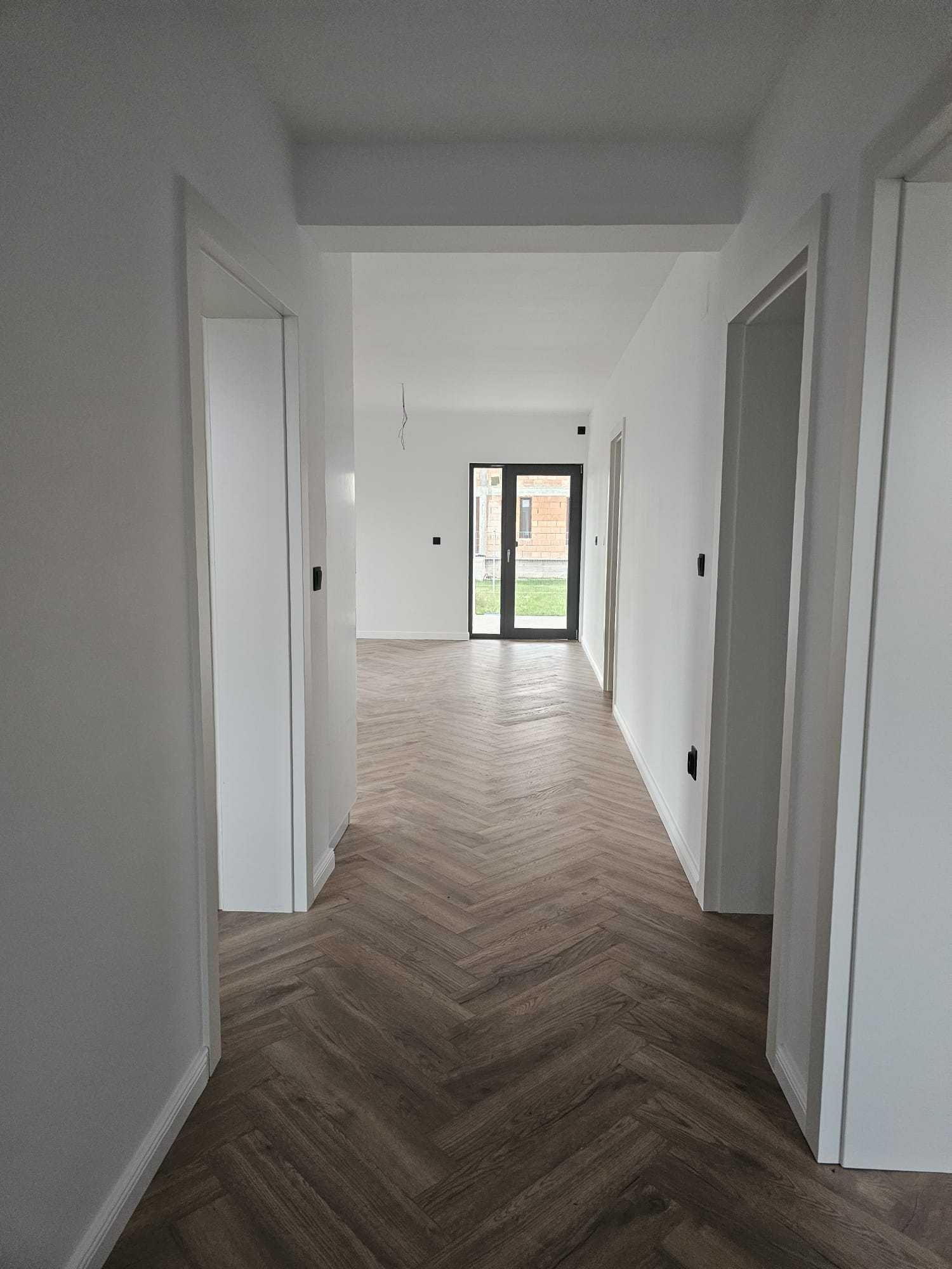 Casa moderna de vanzare la cheie!
