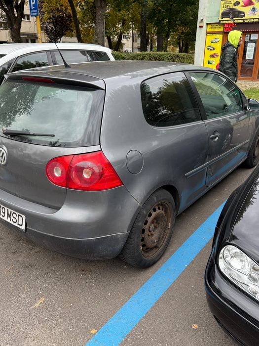 volkswagen GOLF V 1.9 TDI DSG