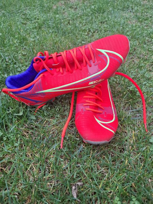 Ghete Nike fotbal marimea 42