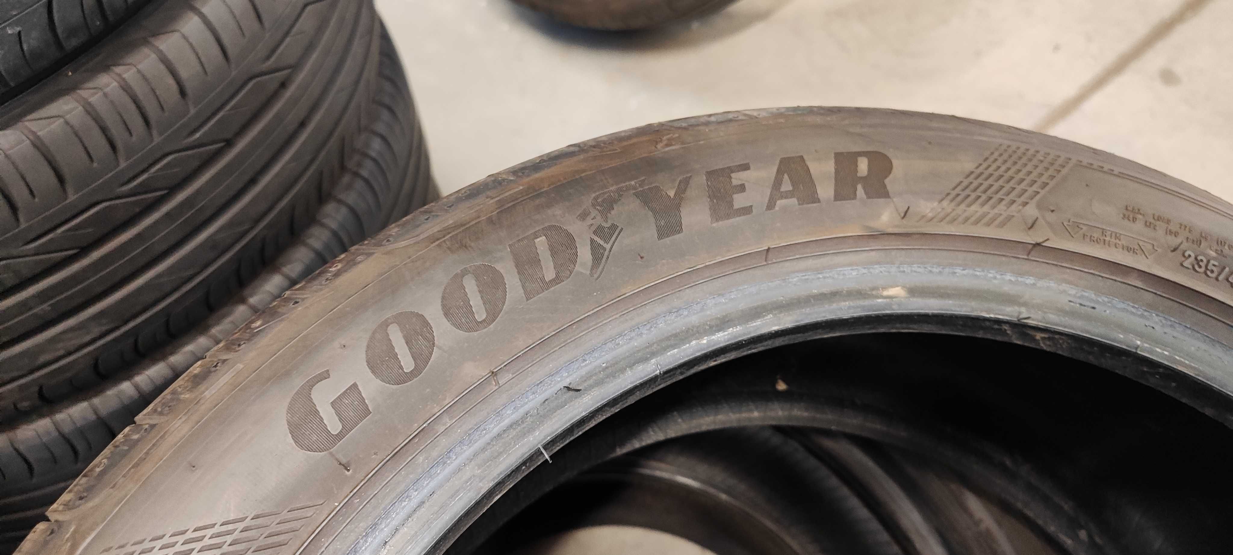 4бр. летни гуми 235/45/19 Goodyear