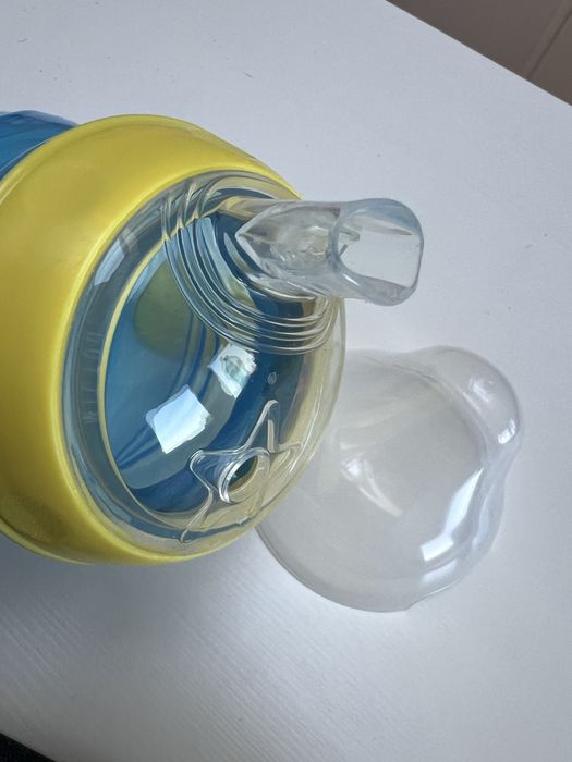 Cană Tommee Tippee nefolosita– duză silicon moale, anti-vărsare