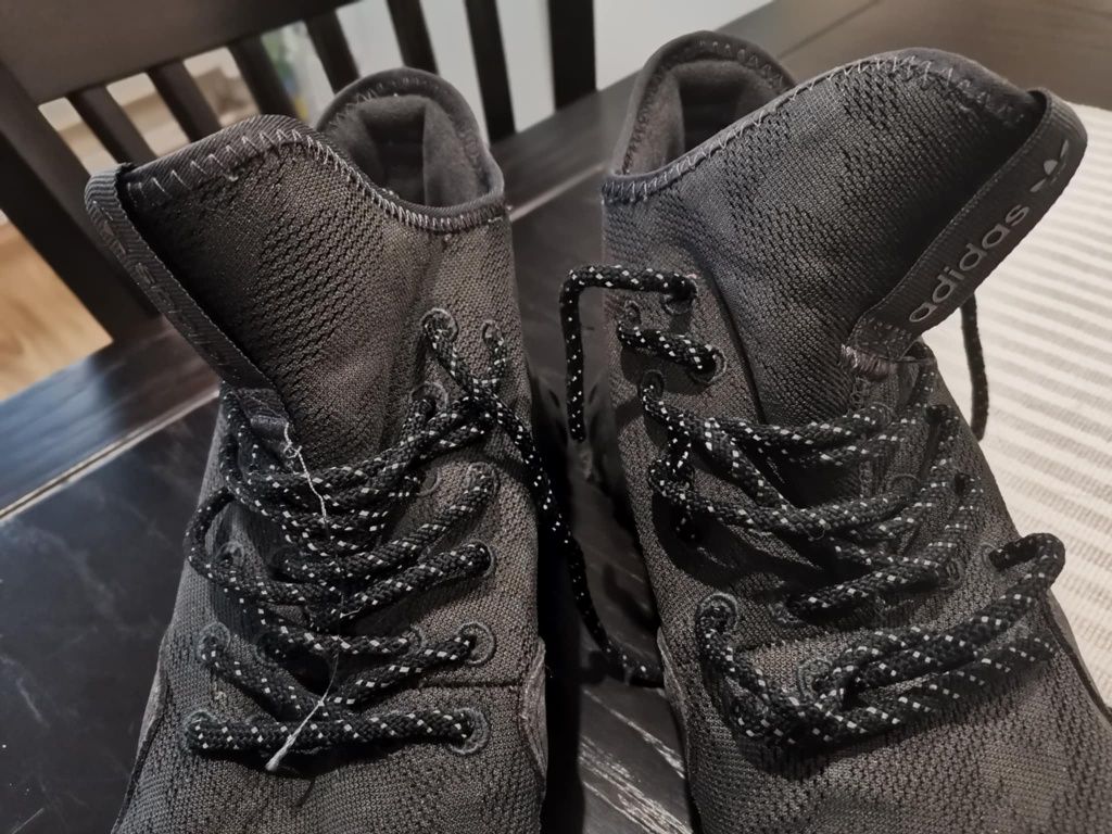 Маратонки adidas 42"