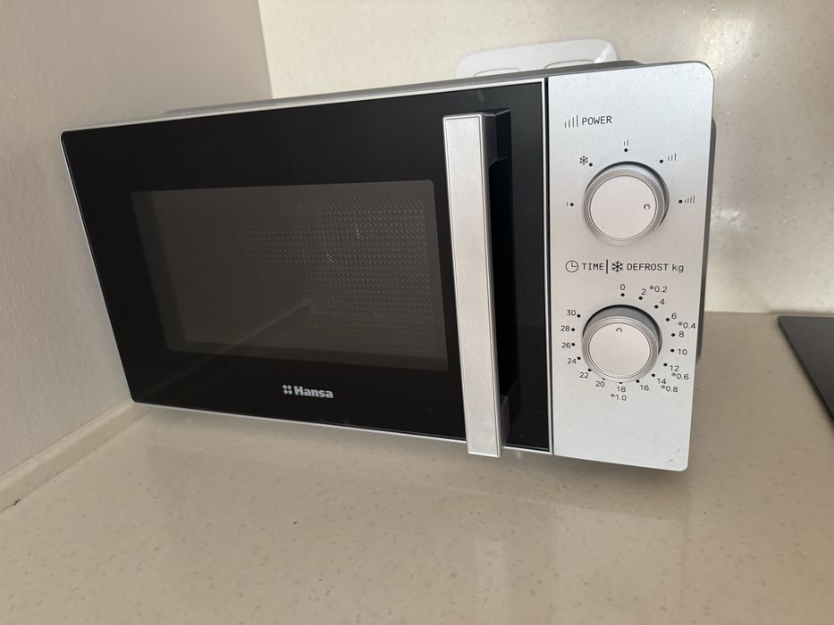 Микроволновая печь Hansa