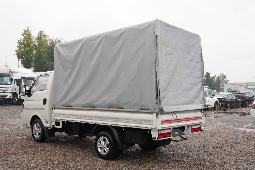JAC X200 yuk tashishda qulay hamroh tentovka