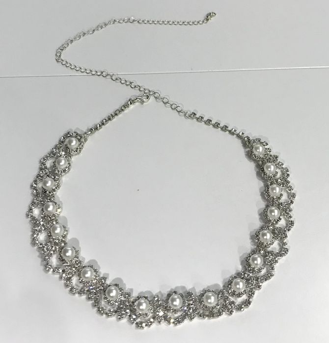 Свадебные аксессуары(ожерелье, украшение на волосы, кольцо под платье)