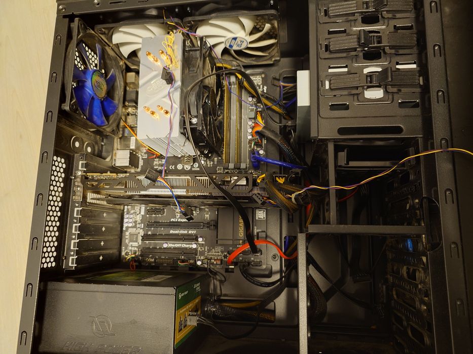 Calculator PC A8 R290X