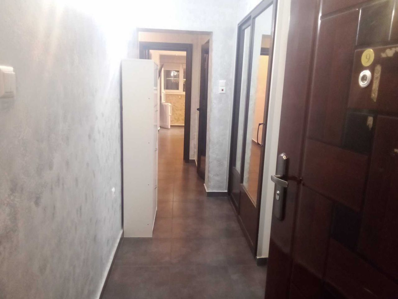 Дава се под наем Многостаен апартамент в Бургас, Лазур - 120 кв.м за 700 € - Снимка #1
