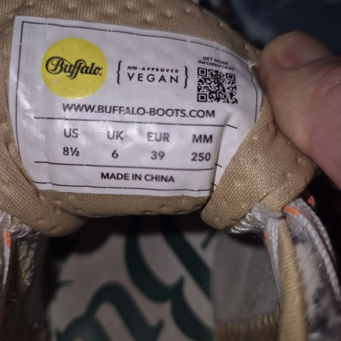 Adidasi Buffalo nr 39