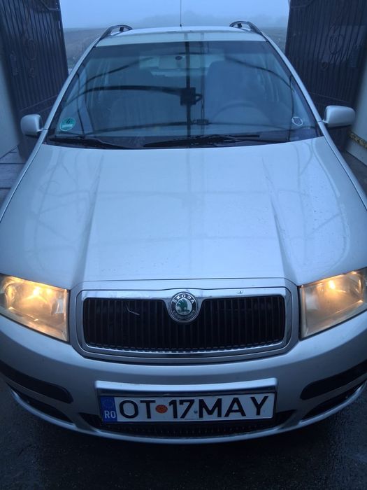 Vând Skoda fabia