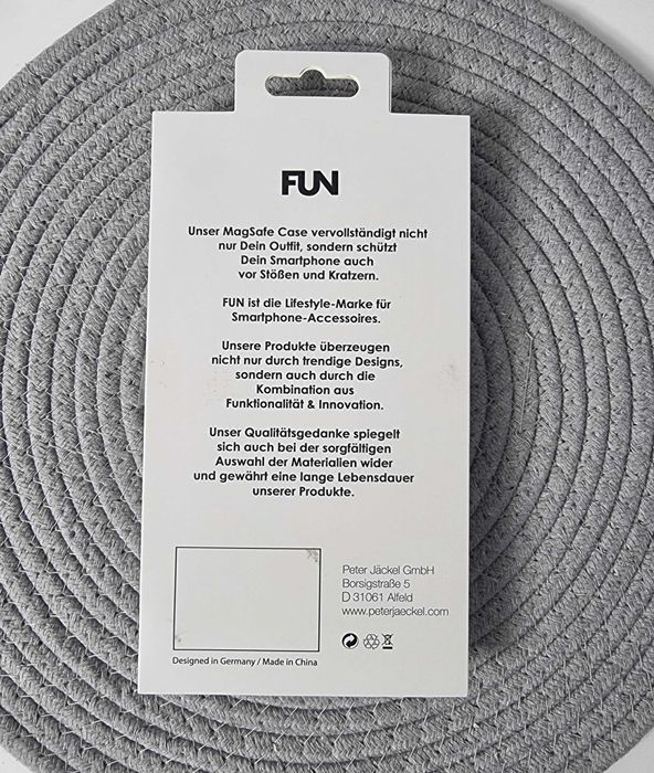 Husa Magsafe Noua pentru iPhone 16 Pro - piele alba