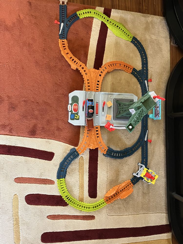 Влак Томас на Fisher Price