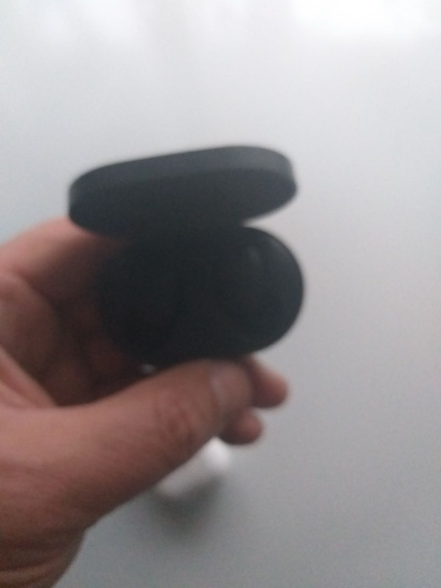 Casti in ear baterii bune