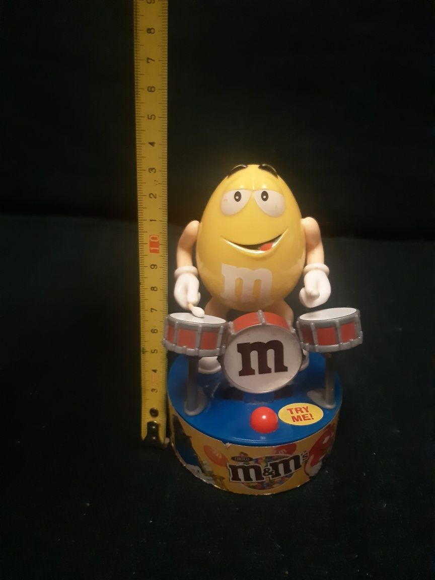 Figurine m&m si Kinder