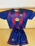 Tricou copii FC Barcelona, 13-14 ani, NOU, set cu pantaloni scurti