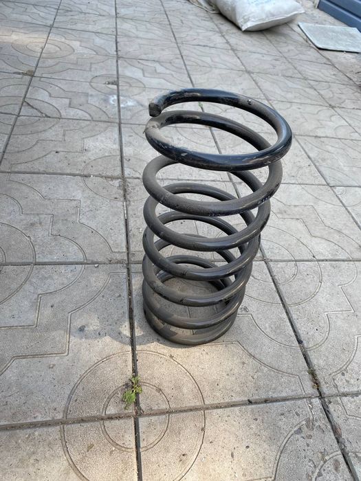 Митсубиси  пружины/запчасти другие