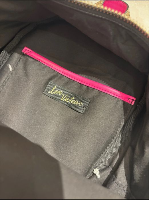 Vand Ghiozdan Victoria Secret