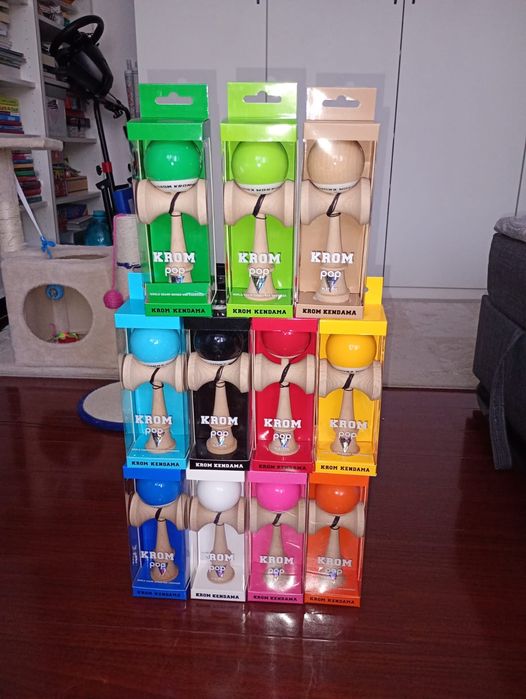 Kendama Krom Pop  Sticky