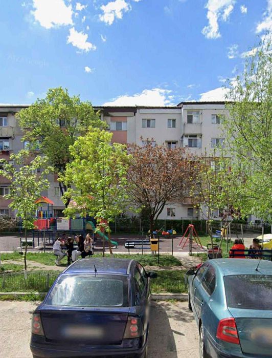 Vand apartament cu suflet si pretabil spatiu comercial