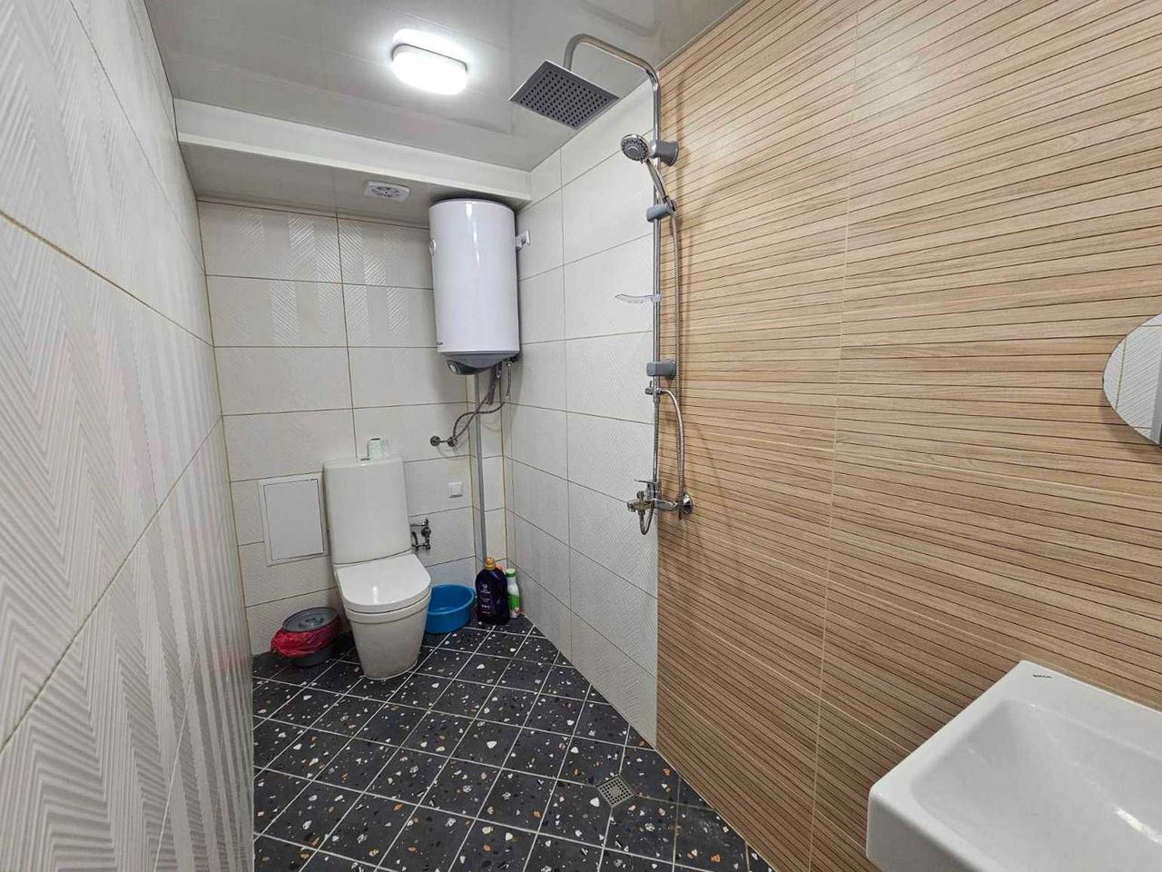Продава се Едностаен апартамент в Балчик - 40 кв.м за 1200 €/кв.м - Снимка #2