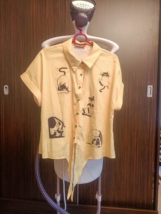 Vând tricouri dama mărimea L noi