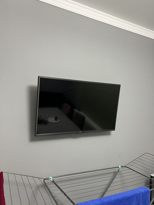 Телевизир LG б/у в прекрасном состоянии