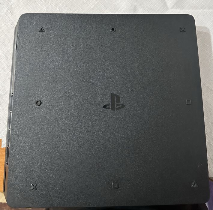 Ps4 slim + 5 jocuri