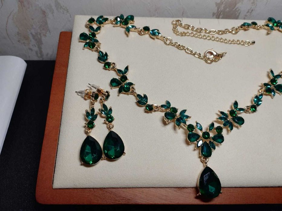colier cu bratara si cercei