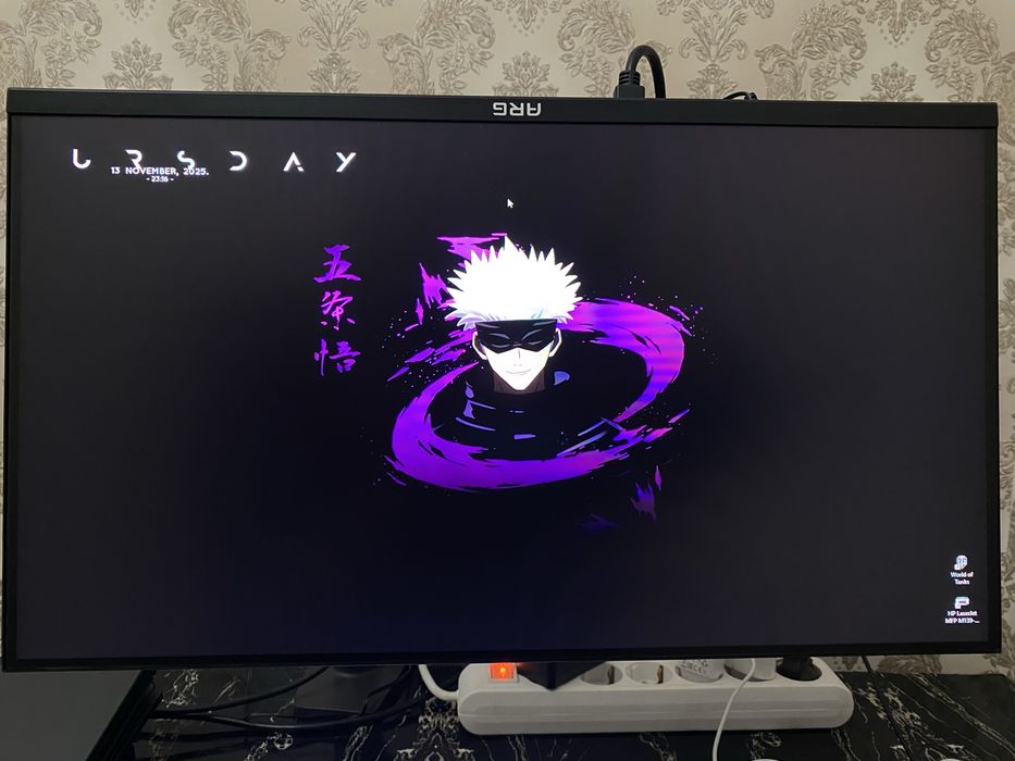 Монитор + кронштейн