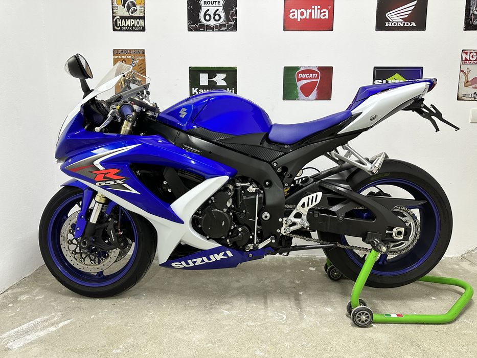 Suzuki GSX-R600, K8.