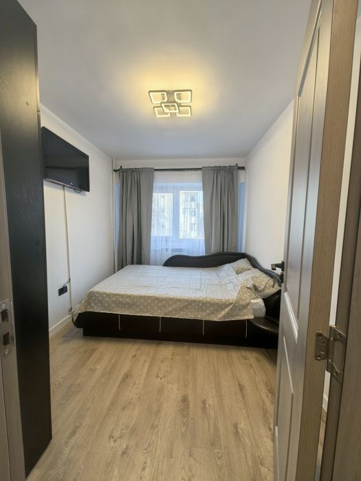Inchiriez 3 camere