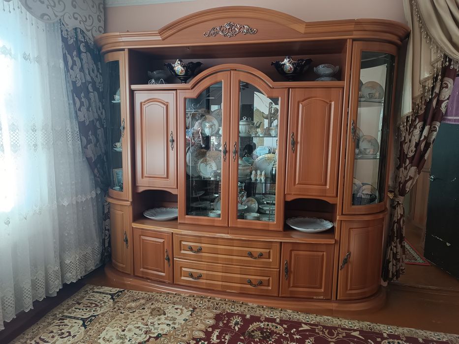 Mebel sotiladi srochna (Kelishamiz)