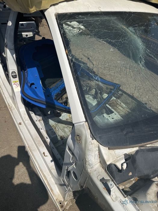Stalp A montant dreapta VOLKSWAGEN JETTA IV 162, 163, AV3, AV2 2009 - 2017