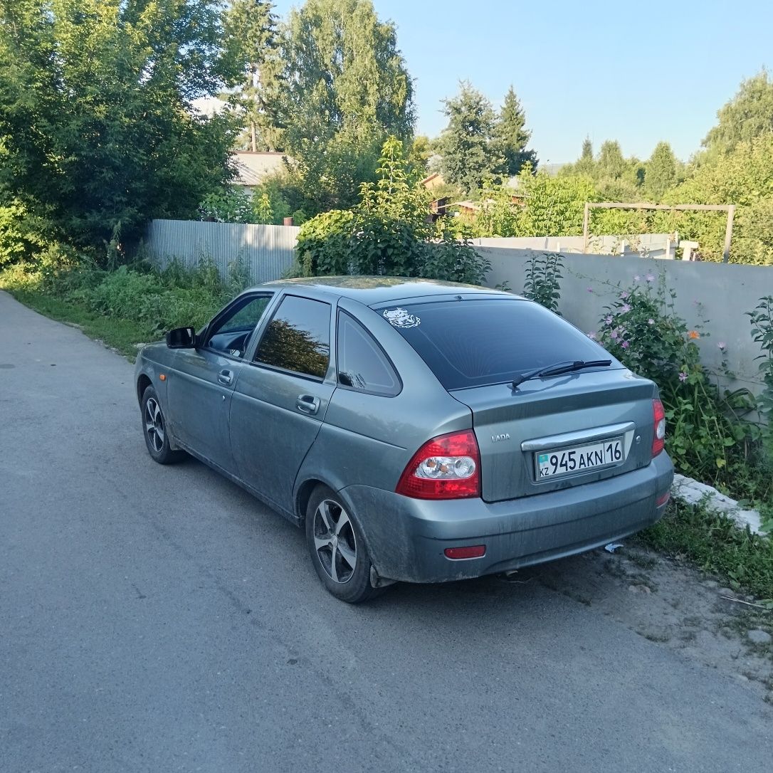 Продам живую приору не бита не крашеная