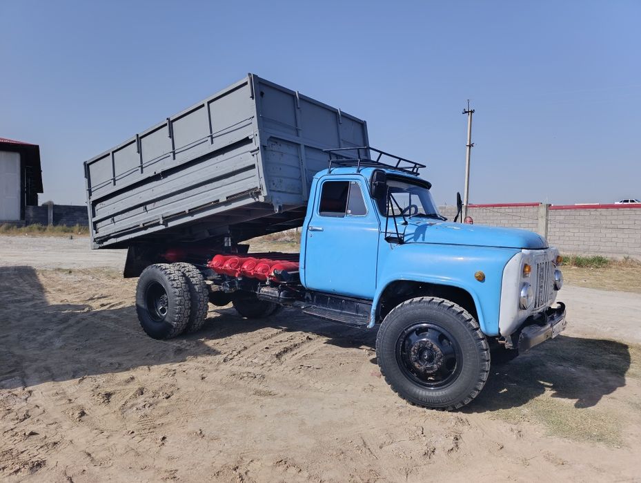 Gaz 53 samasval sotiladi