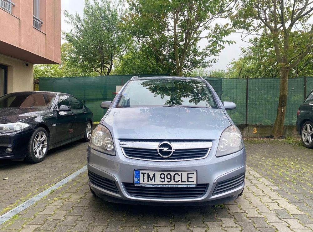 Vand opel zafira b 1.9 cdti 7 locuri