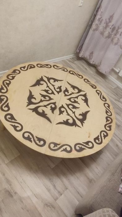 Продам национальный стол