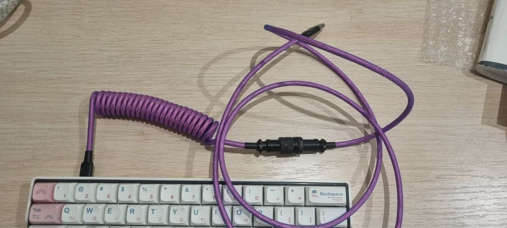 Игровая клавиатура/Продам игровую кастомную клавиатуру