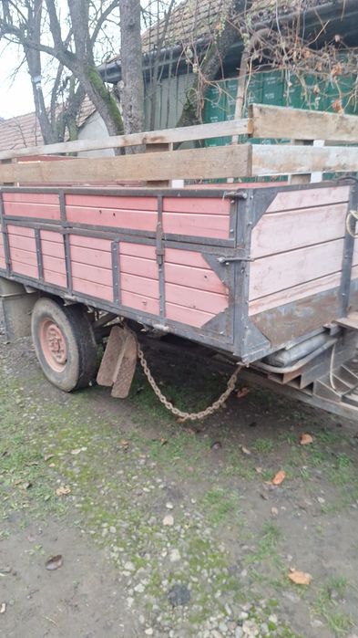 Remorcã dupã tractor