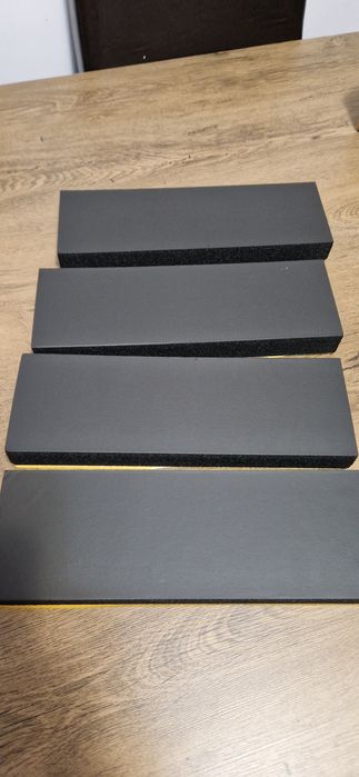 Set de 24 protectii autoadezive pentru pereti de garaj