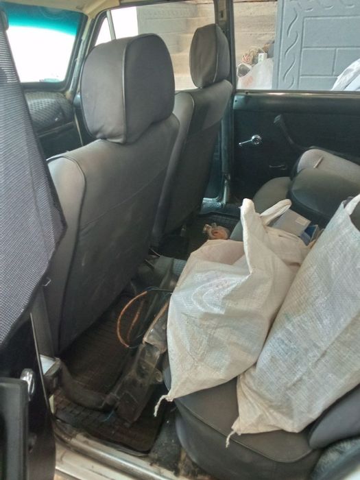 Jiguli 2106 sotiladi