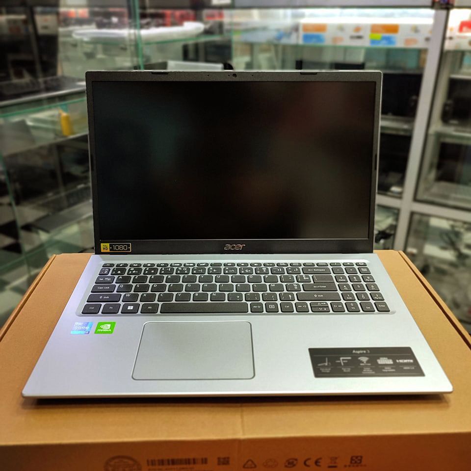 "Acer aspire 3, Intel core i5, 8GB DDR4"