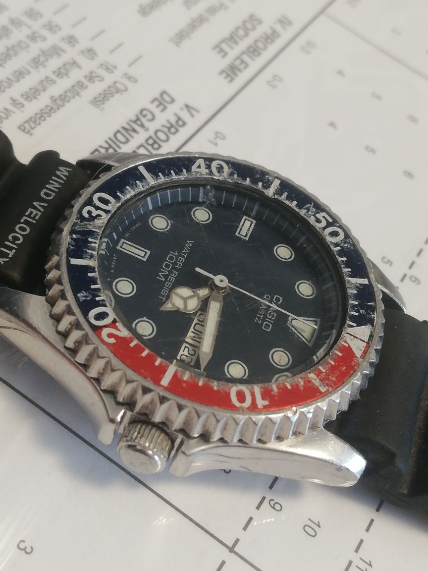 RAR !!! Casio MQ-550 Pepsi Bezel Vintage Diver/Sub/Scuba