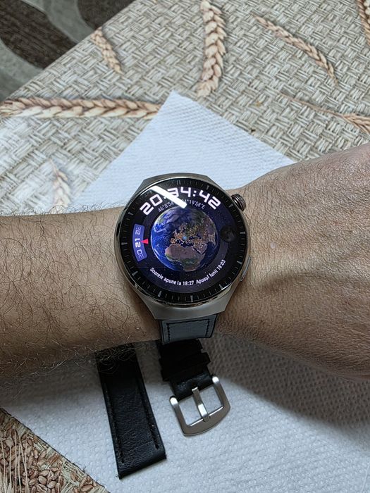 Huawei watch 4 pro. Curea de piele, fără cutie.